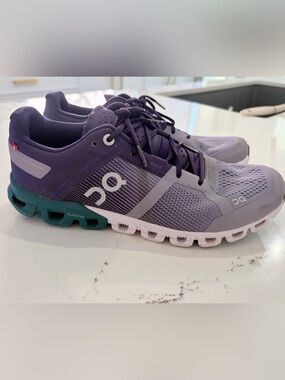 On Cloudtec Purple Grey Running Shoes Women's sz 8